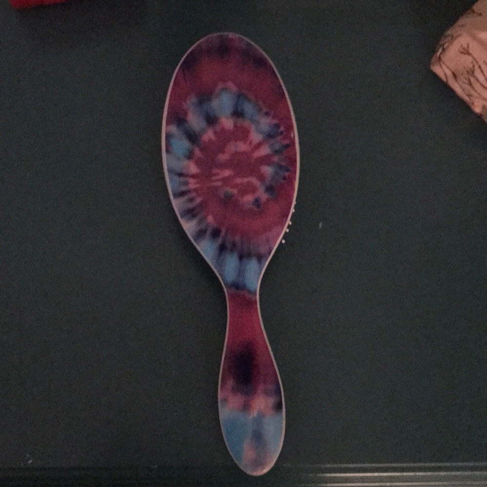 Wet brush